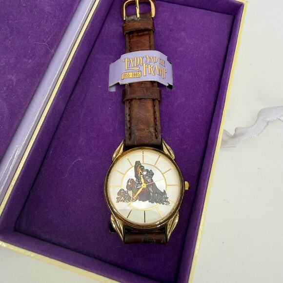 Disney Lady and the Tramp 40th Anniversary Watch Dogs Movie Scene With Box - Picture 6 of 13